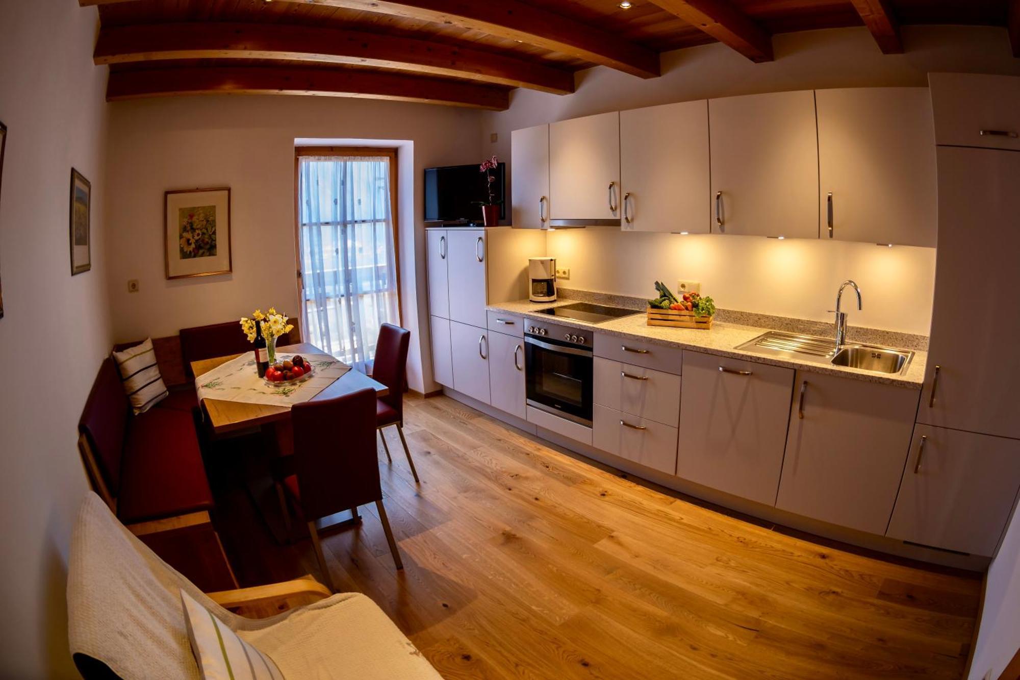 Hof Am Rain Apartment Cortaccia